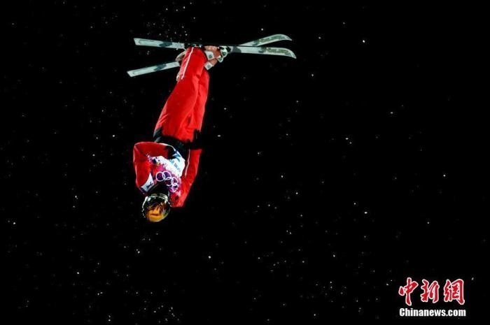 徐夢桃在比賽中。<a target='_blank' href='/'>中新社</a>記者 富田 攝