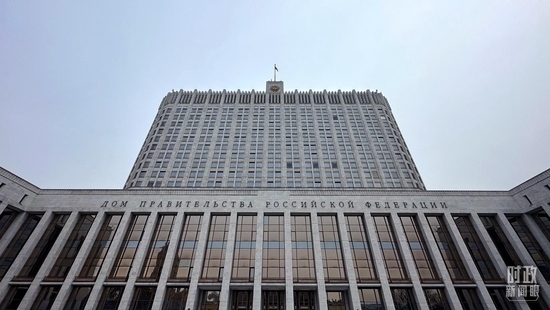 △俄羅斯聯(lián)邦政府大廈。（總臺央視記者范一鳴拍攝）