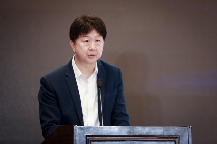 中國(guó)民主法制出版社黨委書(shū)記、社長(zhǎng)、總編輯 劉海濤