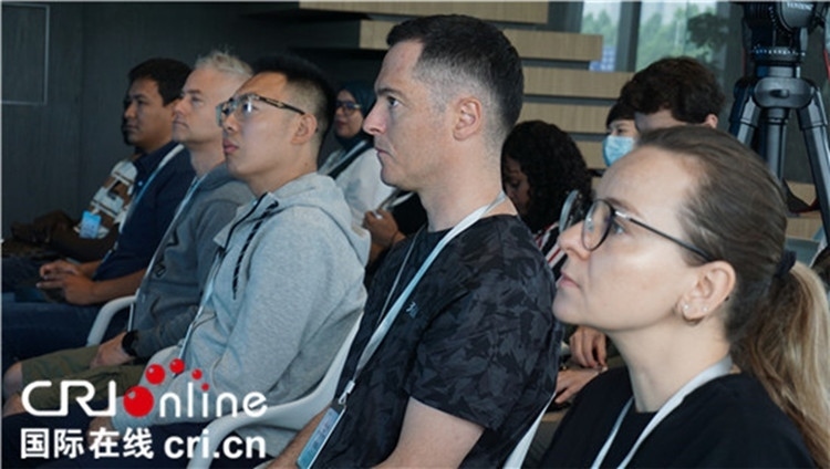 啟動儀式現場。賈親親 攝