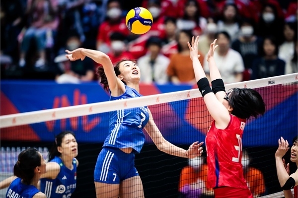 王媛媛扣球。圖片來源：國際排聯(lián)