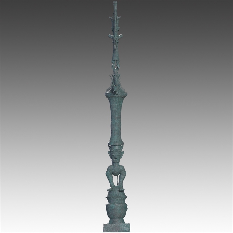 銅罍座倒立鳥足頂尊神像。四川省文物考古研究院供圖