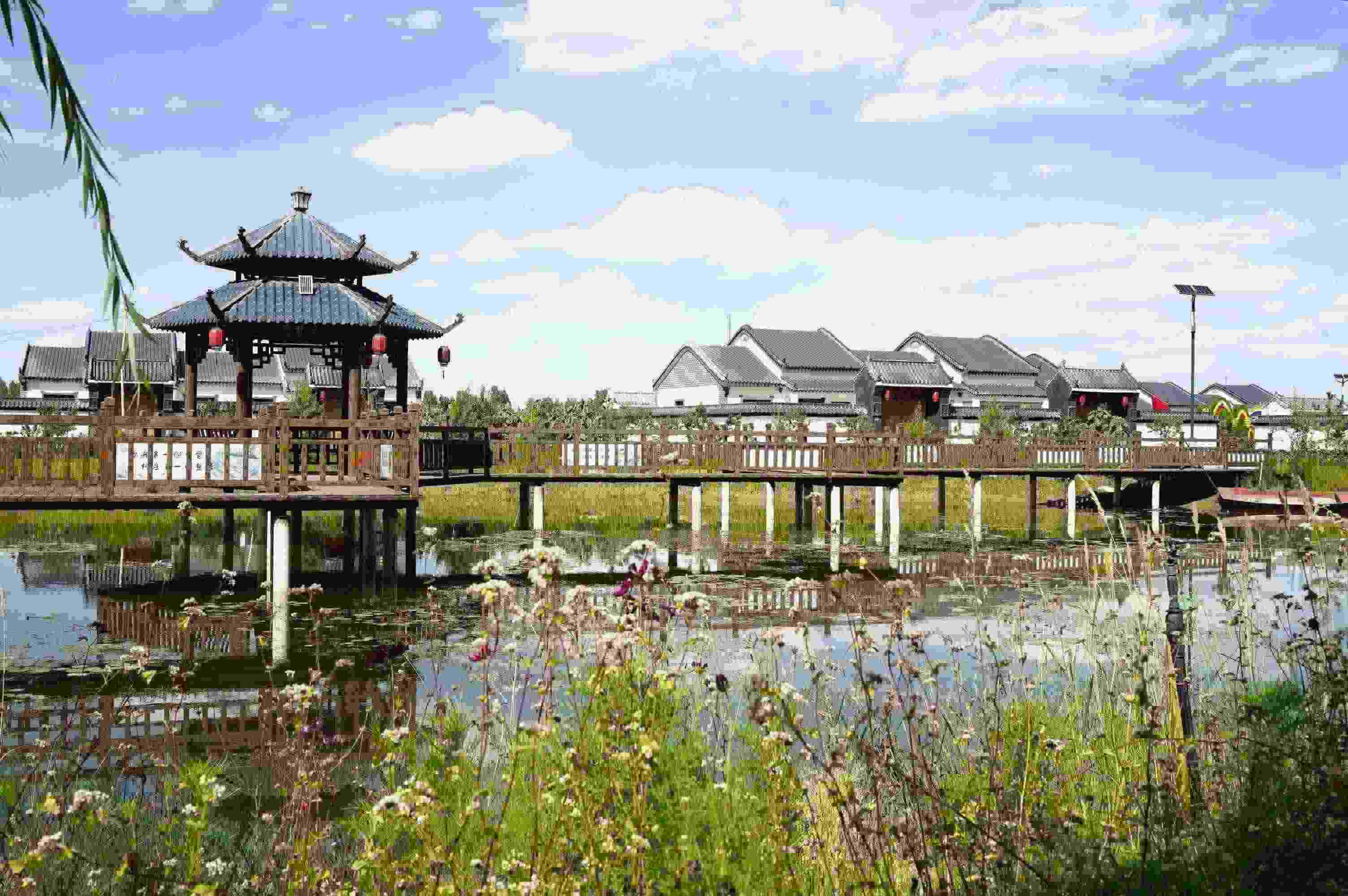 黃家堡村，筑夢新居。張文博攝