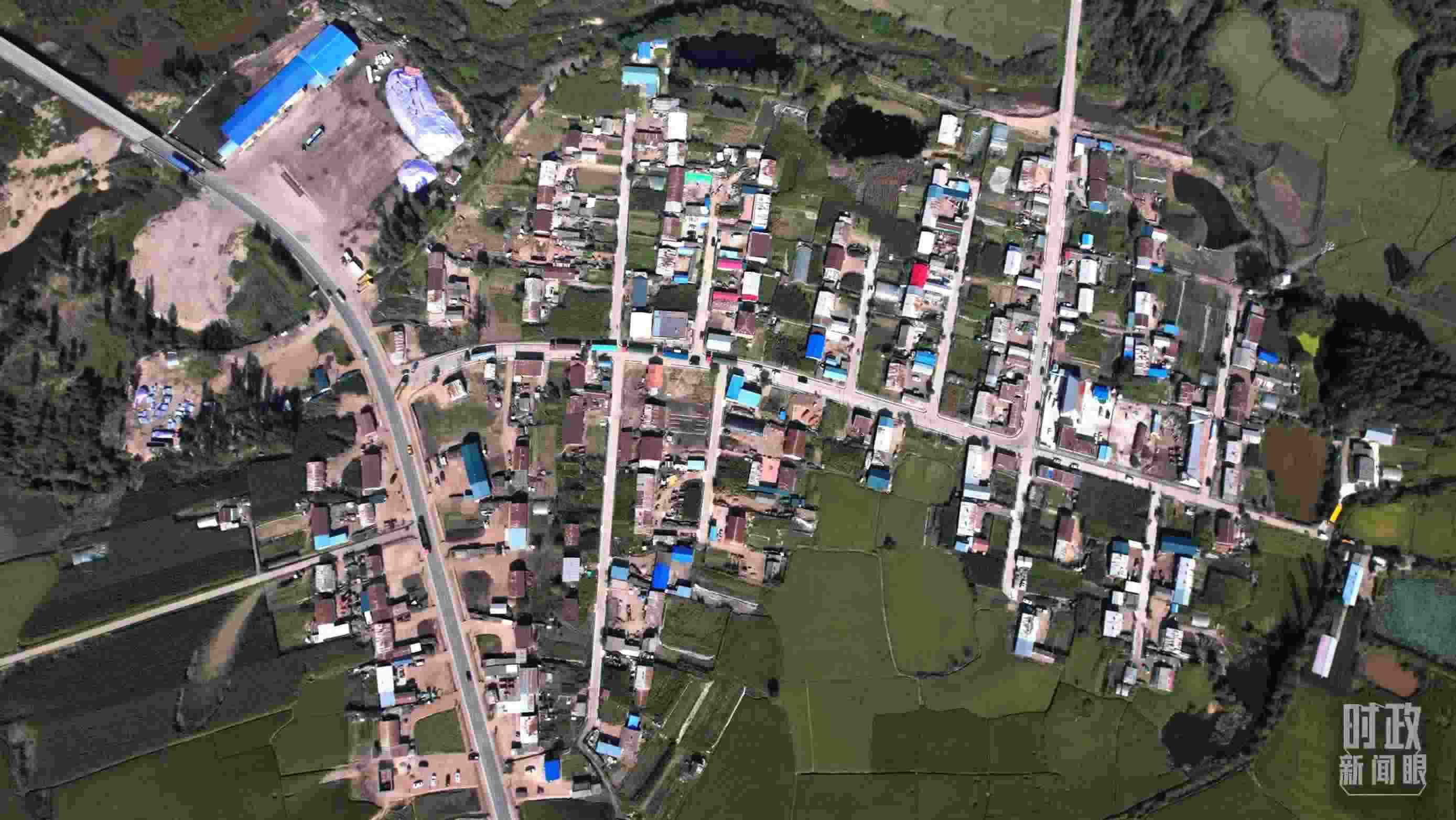 △9月7日，龍王廟村航拍。（總臺(tái)國(guó)廣記者李晉拍攝）