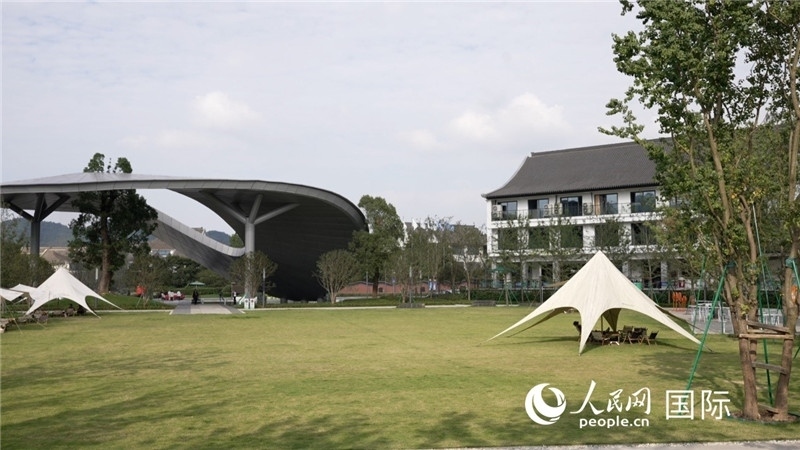 安吉露營地。人民網(wǎng) 彭昱凱攝