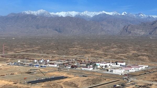 塔里木油田博孜天然氣處理廠。陳士兵 攝