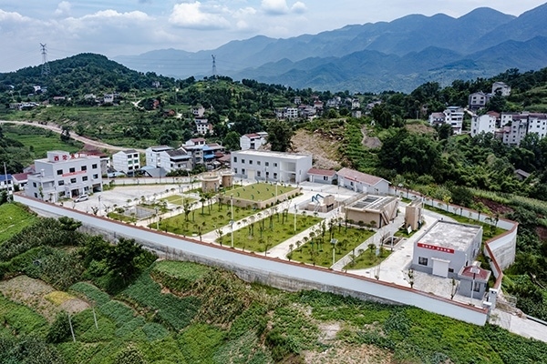 建成后的西沱鎮(zhèn)水廠。受訪者供圖