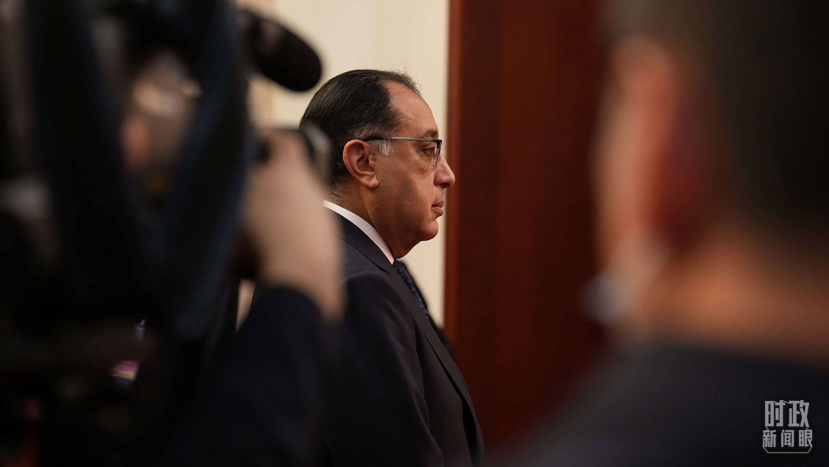 △人民大會堂，埃及總理馬德布利正在等候會見開始。（總臺國廣記者李晉拍攝）