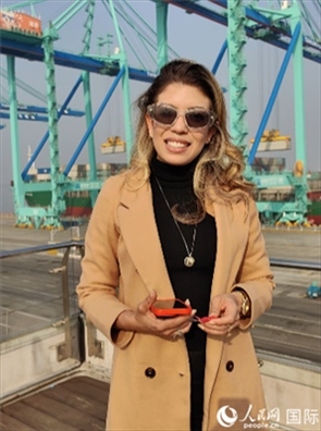 巴西《中北部傳媒集團(tuán)》記者拉尼艾莉接受采訪(fǎng)。人民網(wǎng)記者 符園園攝