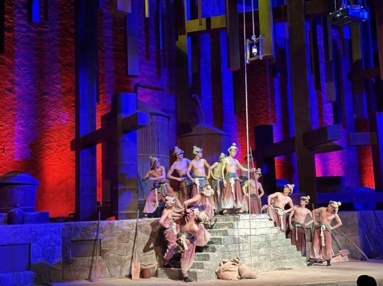 《天釀》演出場(chǎng)景。本報(bào)記者劉書(shū)文攝