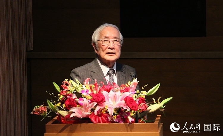 日中科學(xué)技術(shù)交流協(xié)會(huì)會(huì)長(zhǎng)山脅道夫致辭。人民網(wǎng) 許可攝