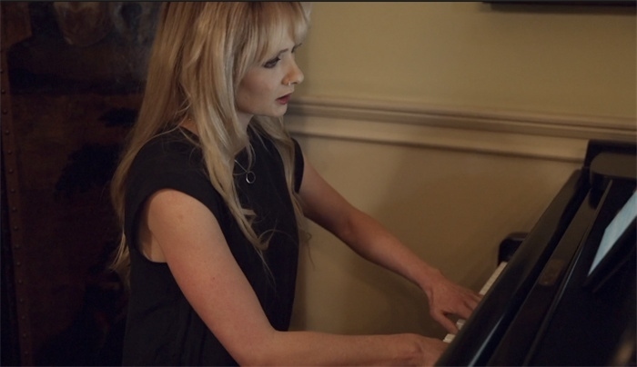 斯黛夫·康納演奏。潘耿攝