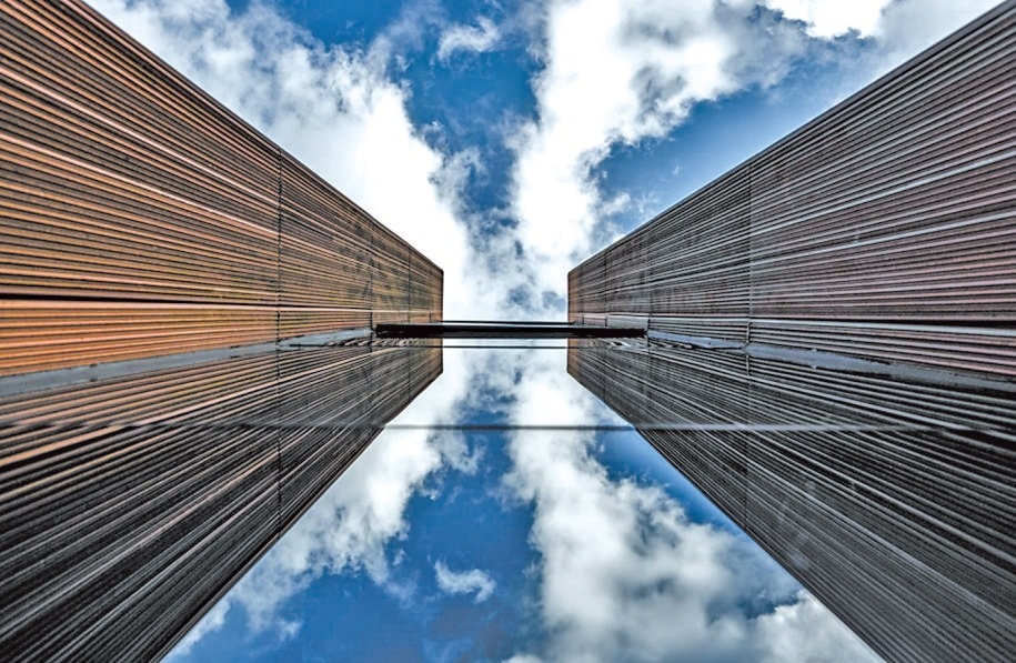  開放共享 今年9月，改造升級后的上海凝聚力工程博物館開門迎客。博物館大廳公共區(qū)域在功能提升、資源整合后，釋放更多公共服務(wù)空間，帶給市民更多新體驗。 上海某餐廳法國籍廚師 邁克爾·溫德林攝