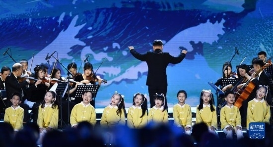 12月16日拍攝的第五屆海南島國際電影節(jié)開幕式現(xiàn)場。