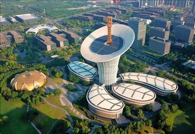 位于武漢光谷未來科技城的武漢新能源研究院大樓（2022年7月9日攝）。程敏攝/本刊