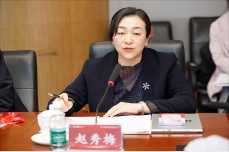 人民網(wǎng)輿情數(shù)據(jù)中心主任、人民在線總經(jīng)理趙秀梅發(fā)言