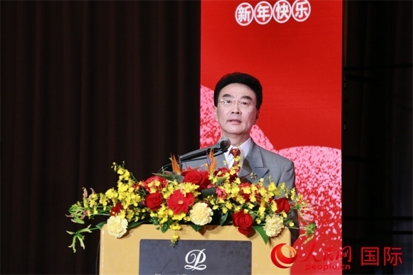 在日中國企業(yè)協(xié)會會長王家馴致辭。人民網(wǎng) 許可攝