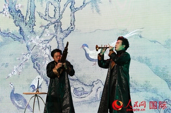 嗩吶表演《百鳥朝鳳》。人民網(wǎng) 許可攝