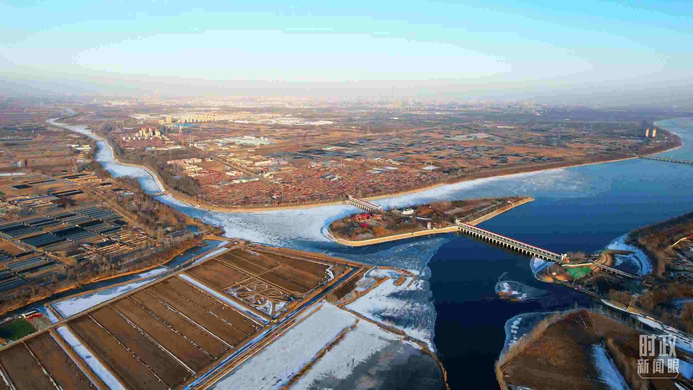 △俯瞰第六埠村。（總臺央視記者范凱拍攝）