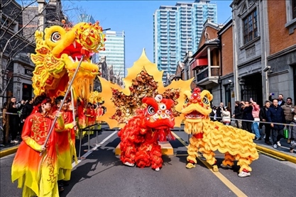 2024年2月10日，上海張園舉辦舞龍舞獅活動，為市民和游客獻(xiàn)上一場視覺盛宴。