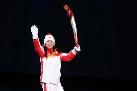 楊揚(yáng)擔(dān)任北京冬奧會(huì)開幕式主火炬手。