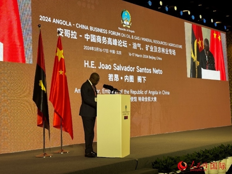 安哥拉駐華大使若昂·內(nèi)圖。人民網(wǎng)記者 張榮攝