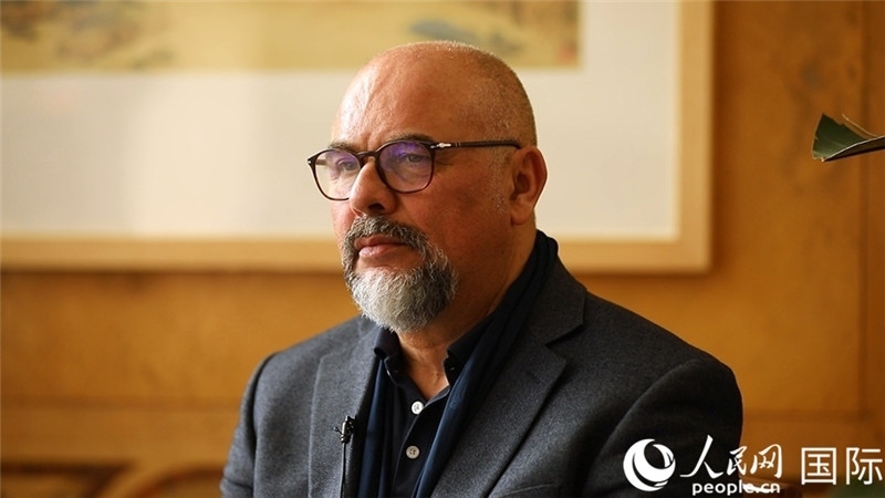 意大利陶瓷城市協(xié)會(huì)副會(huì)長(zhǎng)保羅·馬賽蒂接受人民網(wǎng)專(zhuān)訪(fǎng)。人民網(wǎng) 劉動(dòng)攝