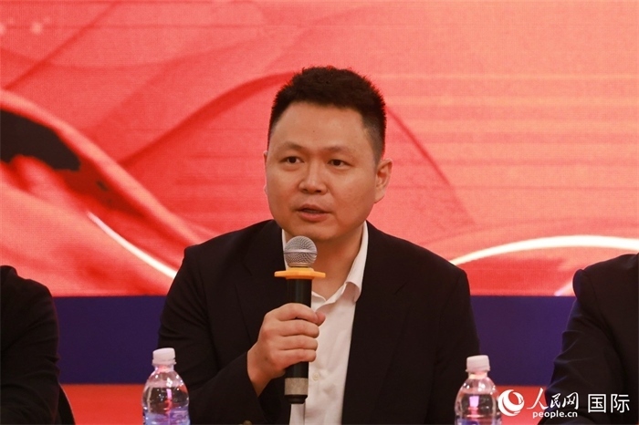 中國駐里約熱內(nèi)盧總領(lǐng)館副總領(lǐng)事王尉育在座談會上致辭。人民網(wǎng)記者 陳海琪攝