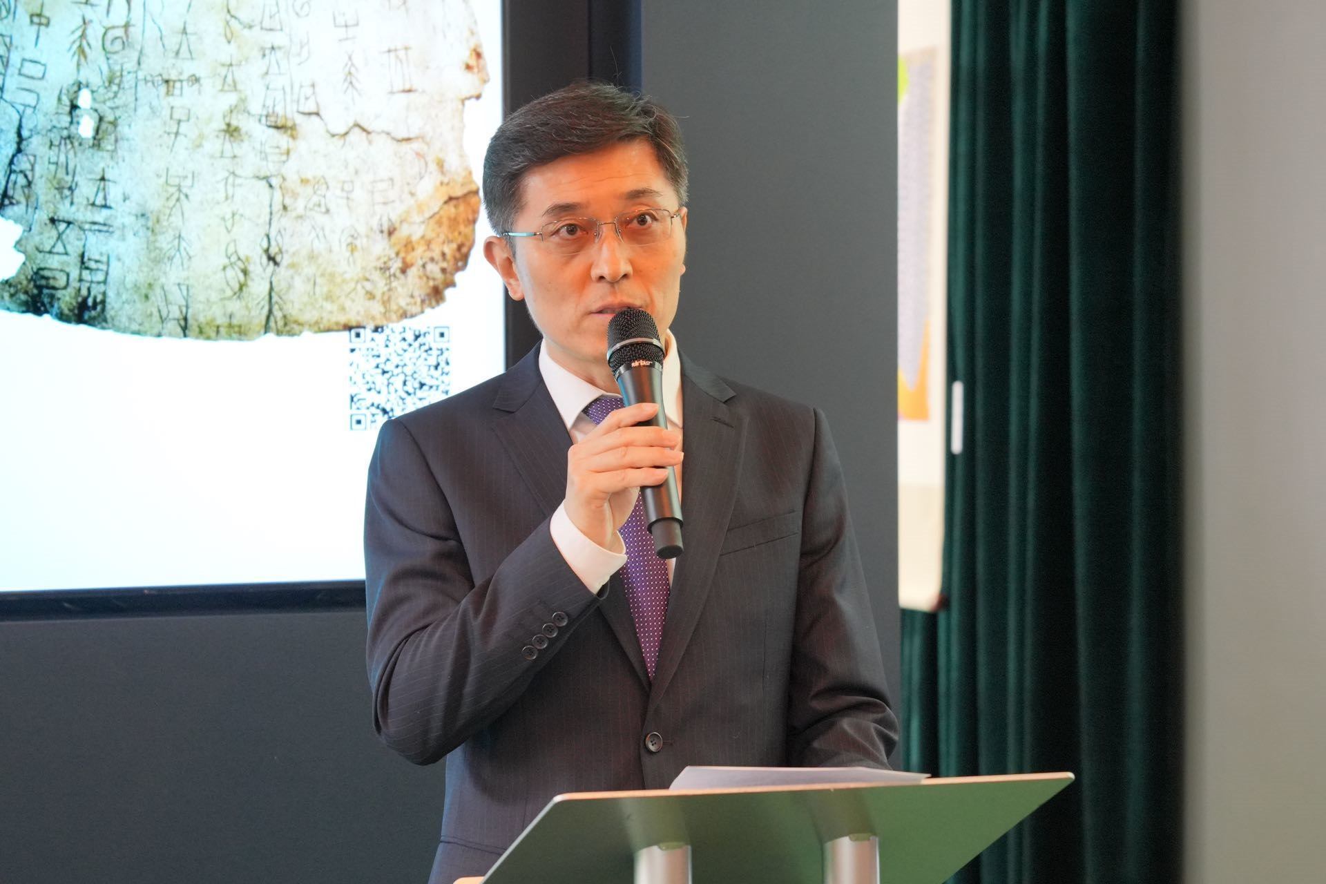 中國駐英國使館公使楊曉光致辭。主辦方供圖