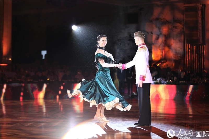 第五屆“克里姆林宮杯”國(guó)標(biāo)舞錦標(biāo)賽現(xiàn)場(chǎng)。于子恒攝