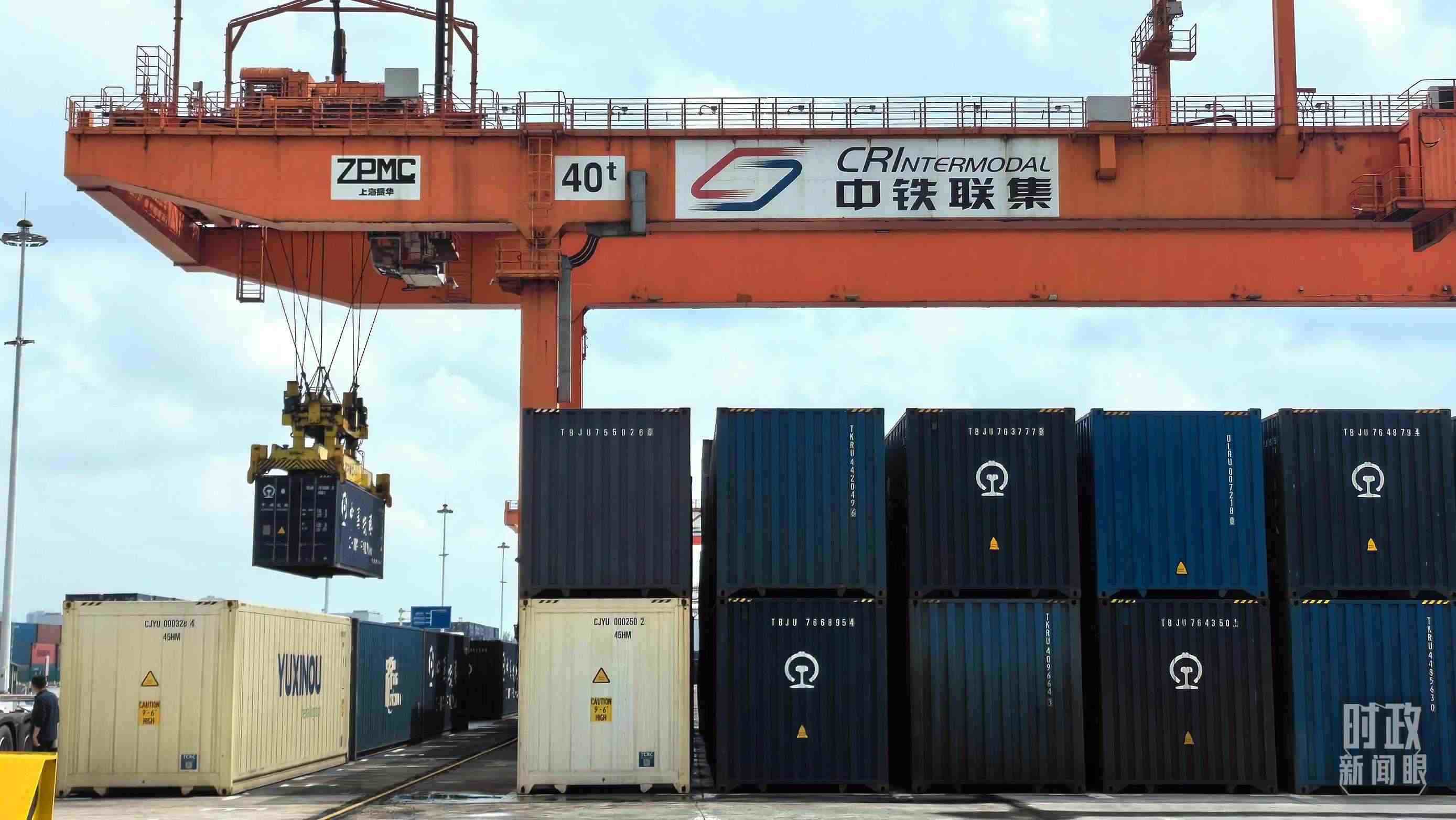 △重慶國(guó)際物流樞紐園區(qū)。（總臺(tái)央視記者趙化拍攝）