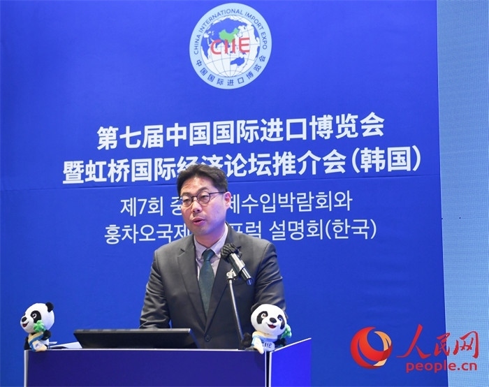 三養(yǎng)方圓集團副社長韓世爀發(fā)言。 人民網(wǎng) 程安康攝