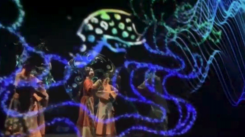 馬王堆復(fù)原動態(tài)展《一念·辛追夢》以多媒體視覺影像，為觀眾提供沉浸式視聽感受。