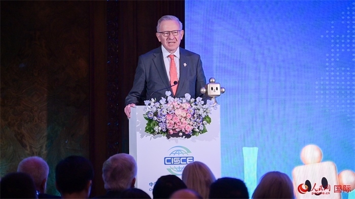 英中貿(mào)易協(xié)會主席古沛勤爵士致辭。人民網(wǎng) 郭錦標攝