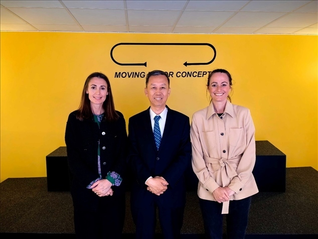 中國駐瑞典大使崔愛民應(yīng)邀參訪瑞典牧夫樂公司。中國駐瑞典大使館供圖