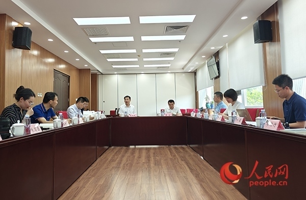 座談會(huì)現(xiàn)場。人民網(wǎng)記者 韋衍行攝