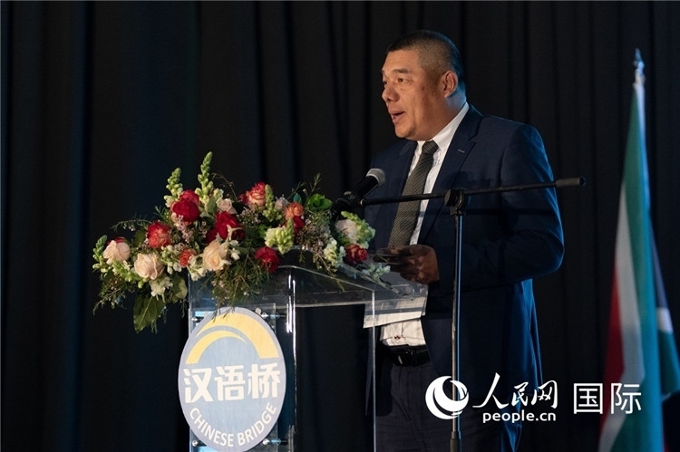 南中經(jīng)貿(mào)協(xié)會(huì)秘書長(zhǎng)韋冬澤做主旨發(fā)言。人民日?qǐng)?bào)非洲中心分社 希拉茲·莫林?jǐn)z