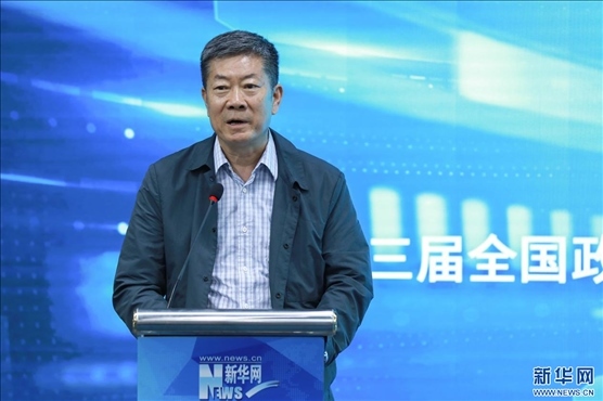 中國版權(quán)協(xié)會理事長、第十三屆全國政協(xié)文化文史和學習委員會副主任、新聞出版總署原副署長、國家版權(quán)局原副局長閻曉宏現(xiàn)場致辭