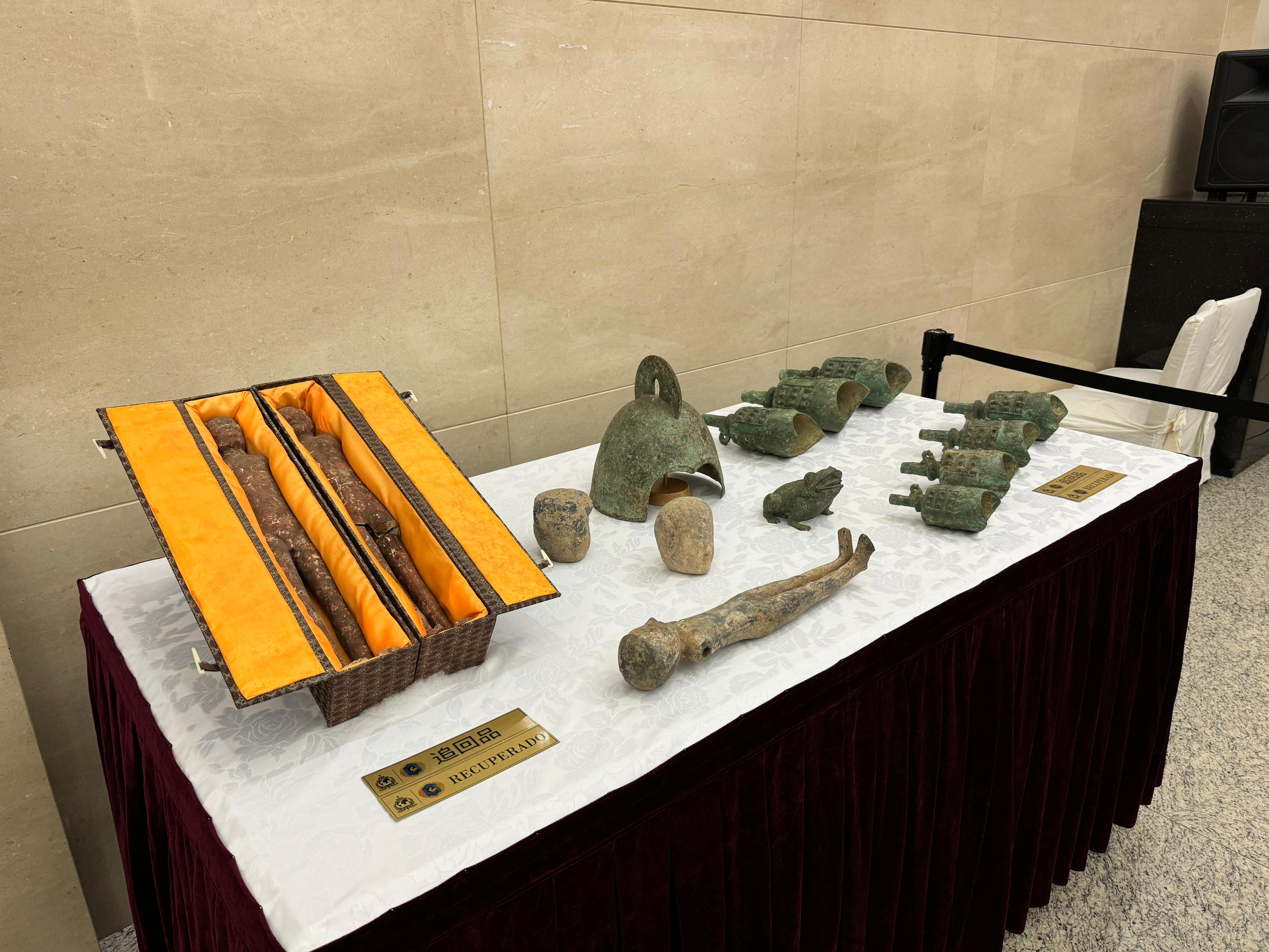 阿根廷返還的14件文物藝術(shù)品。國家文物局供圖