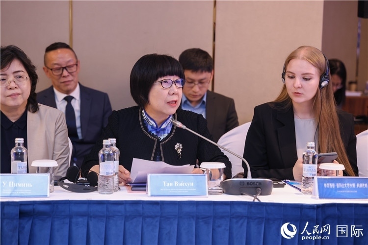 人民網(wǎng)監(jiān)事會(huì)主席唐維紅在發(fā)布儀式上致辭。人民網(wǎng)記者任皓宇 攝