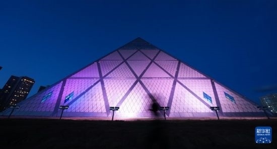 這是7月2日在哈薩克斯坦首都阿斯塔納拍攝的和平和諧宮。新華社記者 王建華 攝