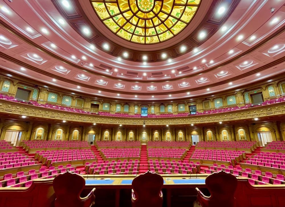 這是在杜尚別拍攝的塔吉克斯坦議會(huì)大樓內(nèi)景。