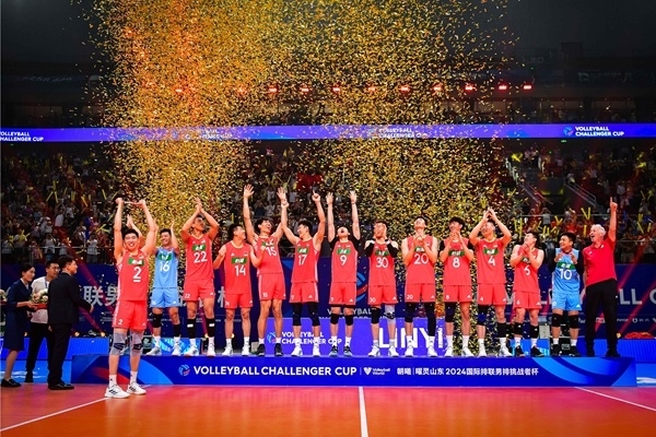 中國隊奪得2024年國際排聯(lián)男排挑戰(zhàn)者杯冠軍。圖片來源：國際排聯(lián)