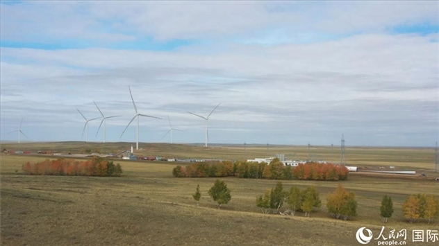 阿克莫拉風(fēng)電項目群位于哈薩克斯坦北部阿克莫拉州地區(qū)，距離首都阿斯塔納50公里。 人民網(wǎng)記者 葛泰佚攝