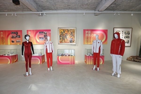 “揚(yáng)帆起航 為巴黎喝彩”中國(guó)體育文化展展廳。 主辦方供圖