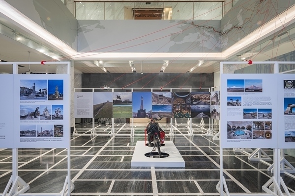 “東游記”展覽。校方供圖