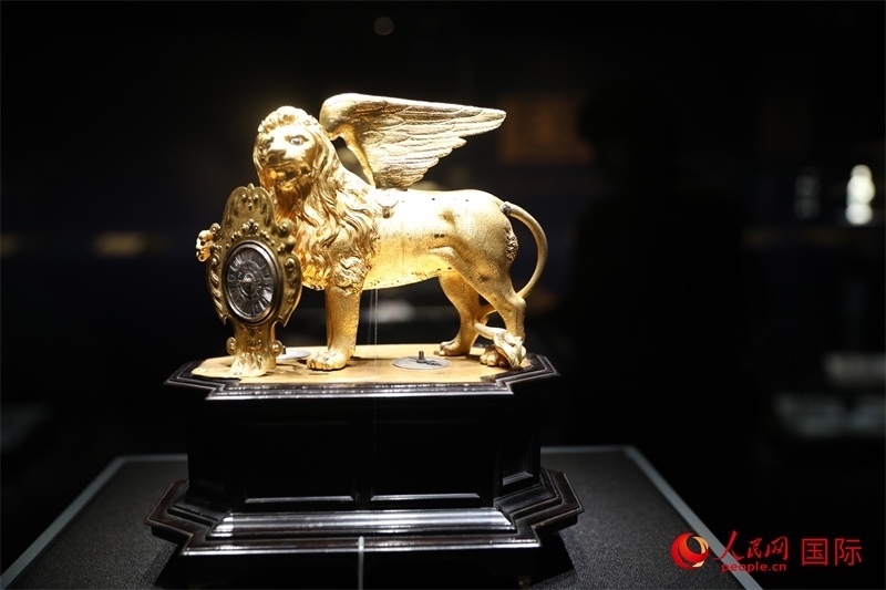 展覽“傳奇之旅：馬可·波羅與絲綢之路上的世界”展品。人民網 殷韜攝