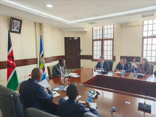 （座談會(huì)現(xiàn)場(chǎng)。駐肯使館供圖）