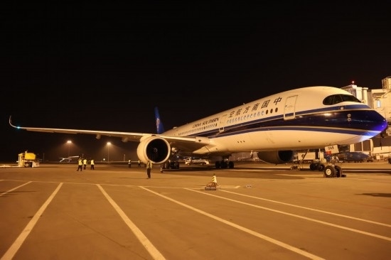 2024年4月24日晚，南航沈陽-法蘭克福CZ8021首航航班在沈陽桃仙國際機場準備起飛。這是國內(nèi)航司在東北地區(qū)開通的首條直飛德國定期航線。