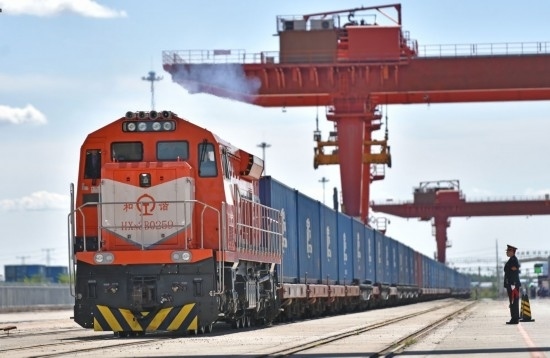 2023年9月19日，列車從中歐班列（沈陽）集結(jié)中心出發(fā)，將經(jīng)由滿洲里口岸駛向歐洲。截至2024年8月2日，中歐班列（沈陽）集結(jié)中心往返開行中歐班列數(shù)突破1000列，運輸貨物超8萬標箱。